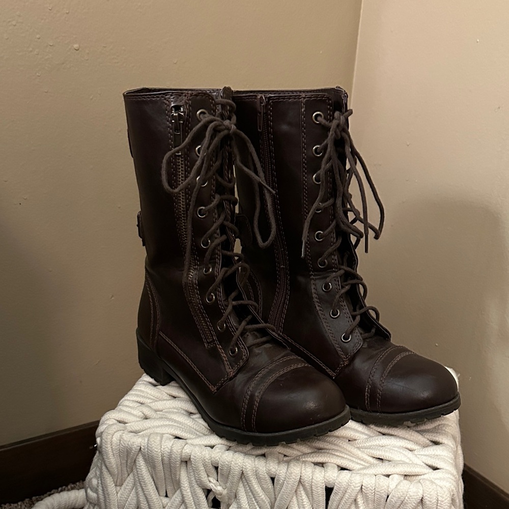 Elegant Dark Brown Lace-Up Combat Boots